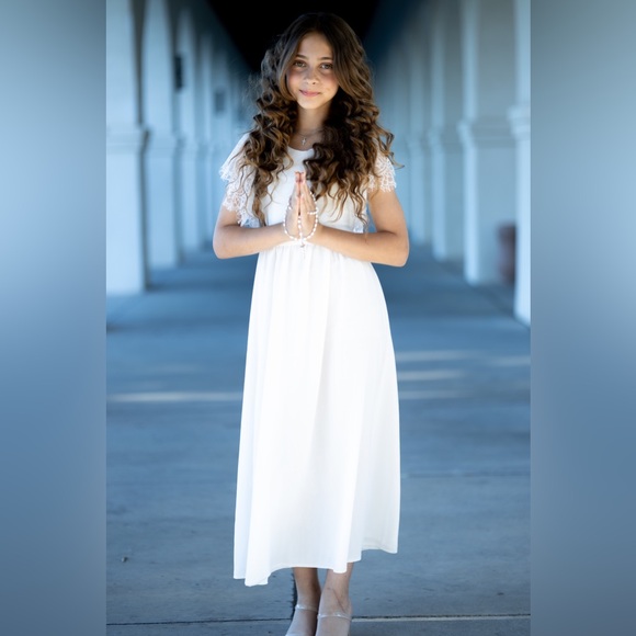 Holy Communion Dress & Veil 🕊️ - Picture 3 of 7